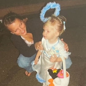 Meet your Posher, Caitlyn